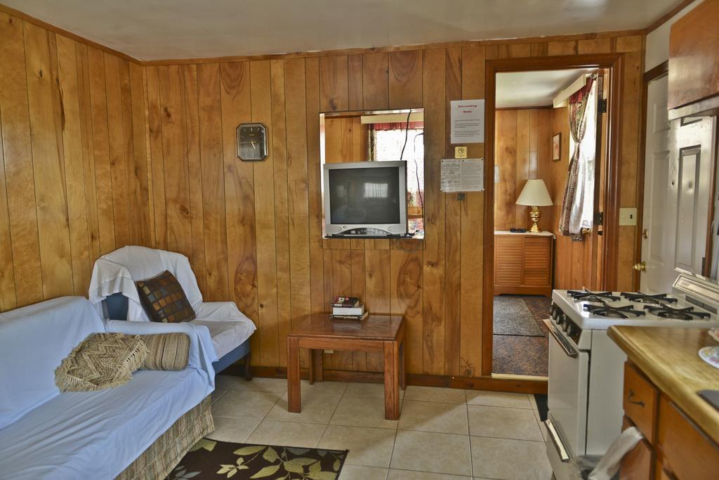 Lake Ida Beach Resort ウィンターヘイブン 部屋 写真