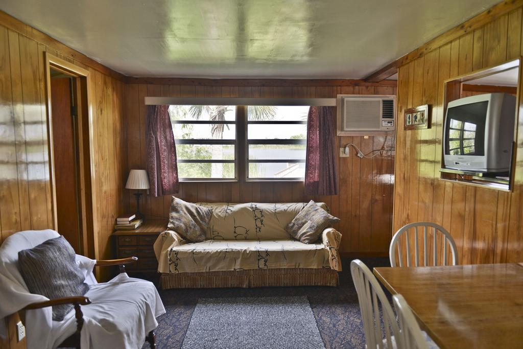 Lake Ida Beach Resort ウィンターヘイブン 部屋 写真